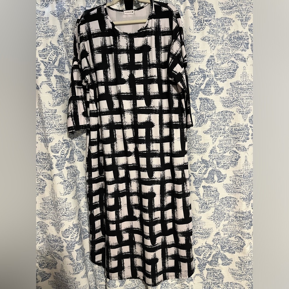 Nuggles Dress 2X